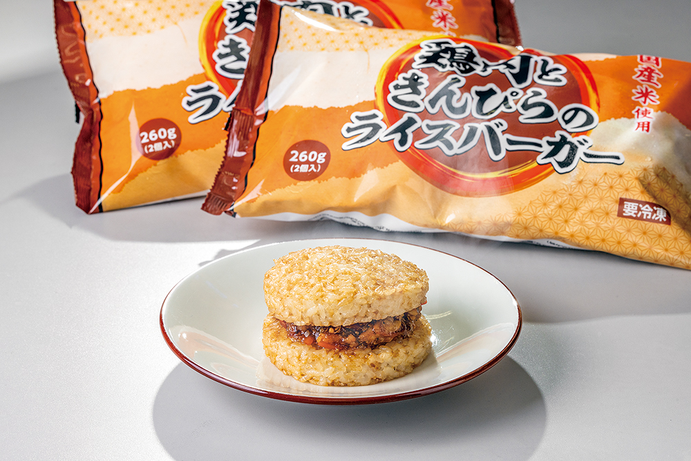 人気商品のライスバーガーを一拠点で製造
