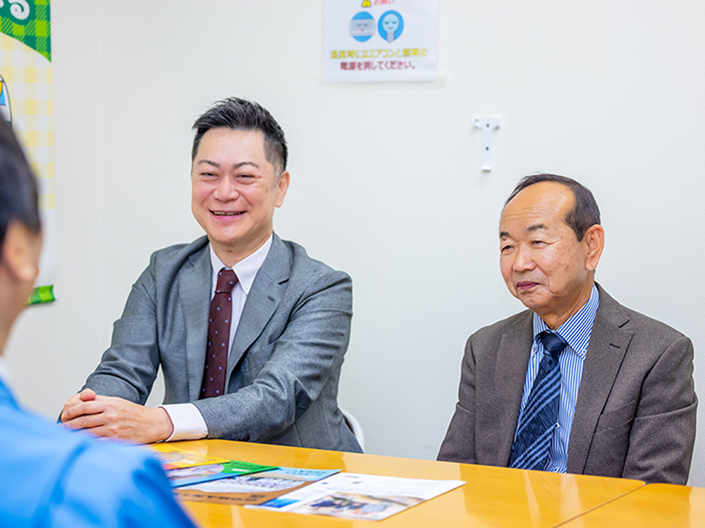 [左]代表取締役 川添昌弘様  [右]相談役 上原信幸様